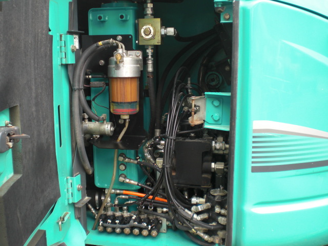 SK75SR-3E 32860 17.JPG
